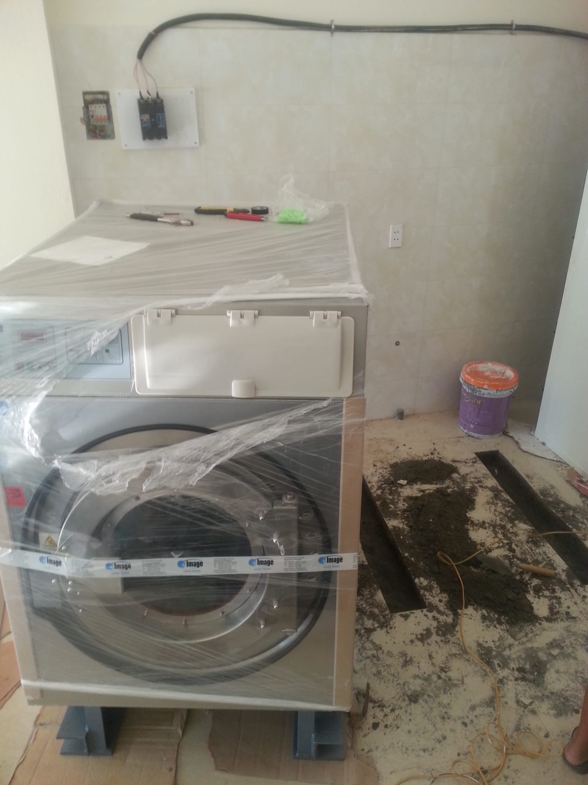 máy giặt quần áo công nghiệp